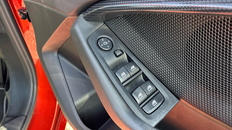 BMW 1 Series 118i [136] Sport 5dr Step Auto [Live Cockpit Pro] Petrol Hatchback